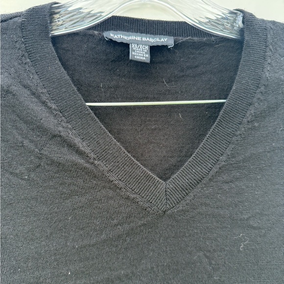 Katherine Barclay 100% Merino Wool Black Long Sleeve V Neck Sweater Top Size XS - Picture 7 of 10